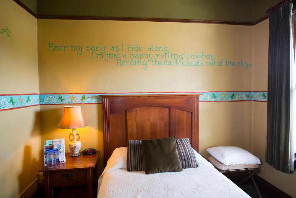 McMenamins White Eagle