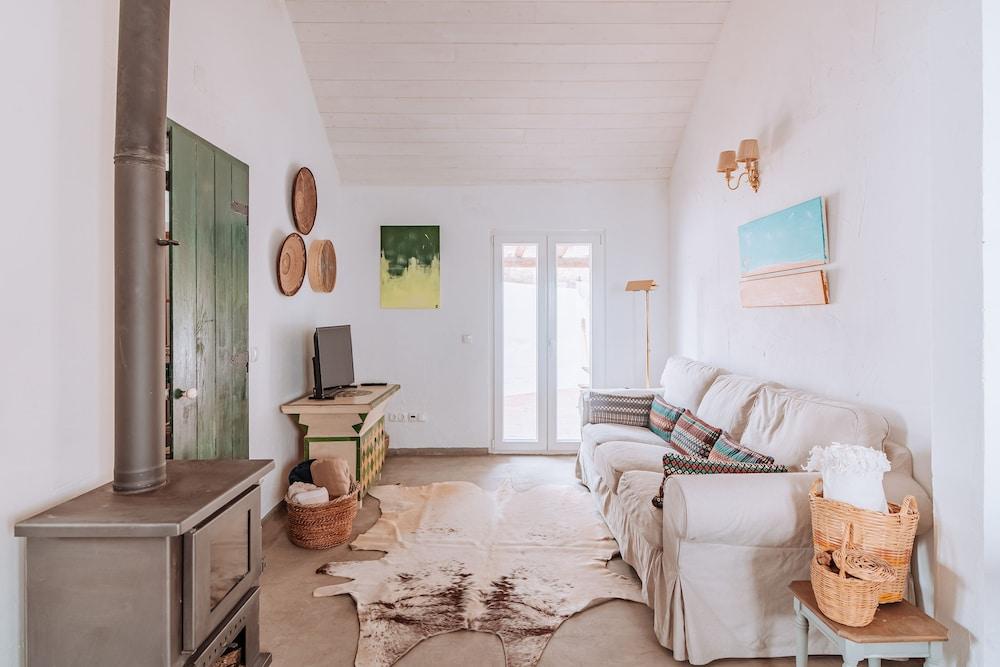 Cá Estamos T2 - Hortacasa Portugal