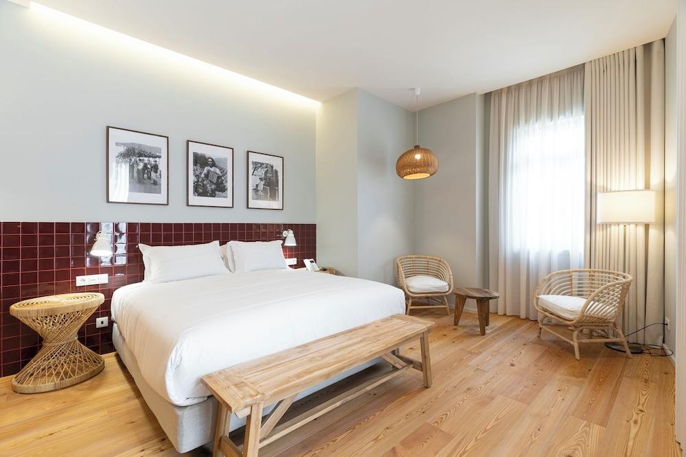 Quinta de São Luiz - The Vine House