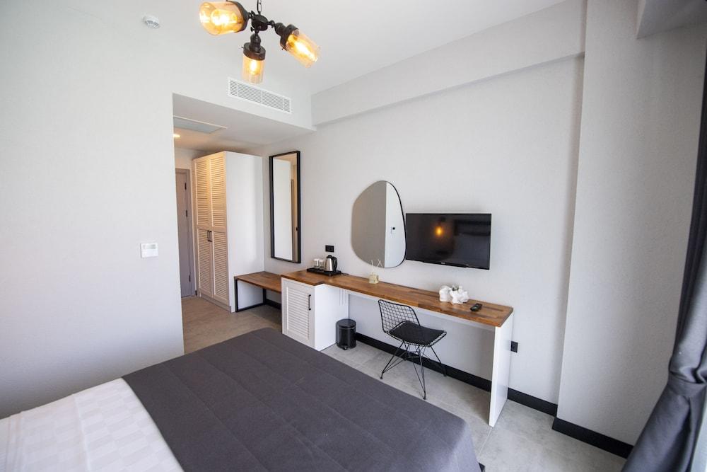 Primus Alacati Adult Only