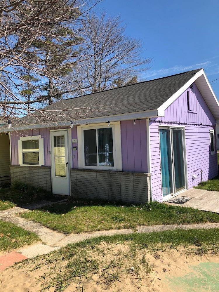 Aloha Beach Club Resort