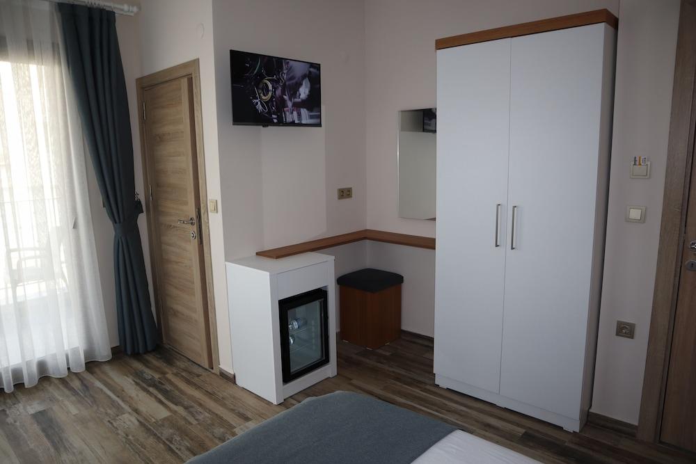 AURORA SIĞACIK HOTEL