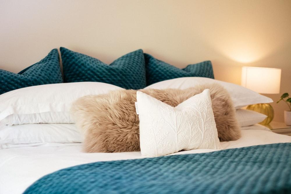 Ty Afon, River House