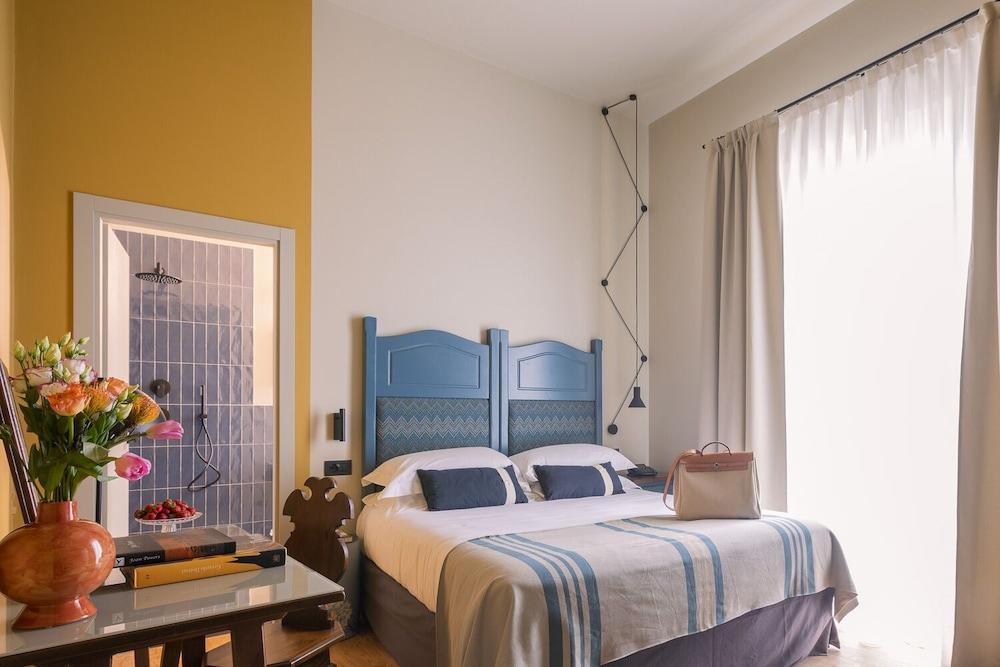 Hotel Priori Secret Garden