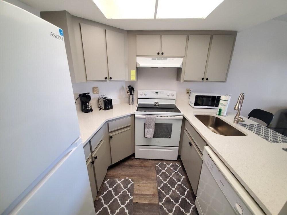 Ocean Village Club B34