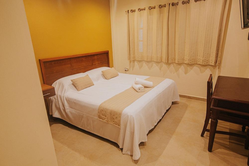 Hotel Beach Don Gonzalo