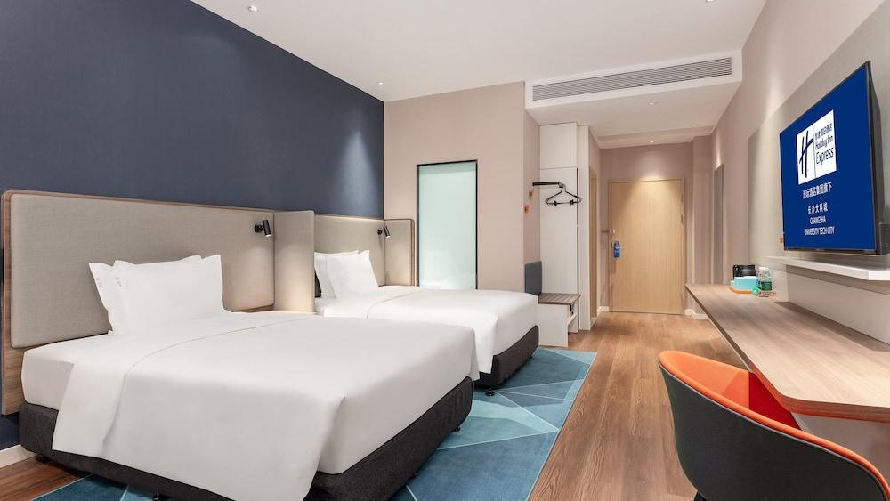 Holiday Inn Express Changsha University Tech City by IHG