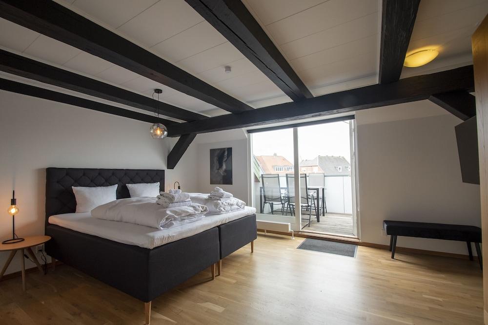 Stylish two floor Deluxe Apartment