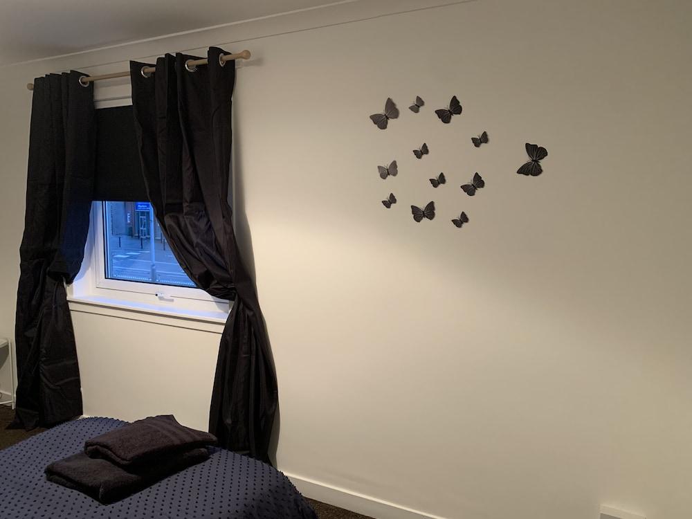 2-bed Apartment in Dumfries Close to Town Centre