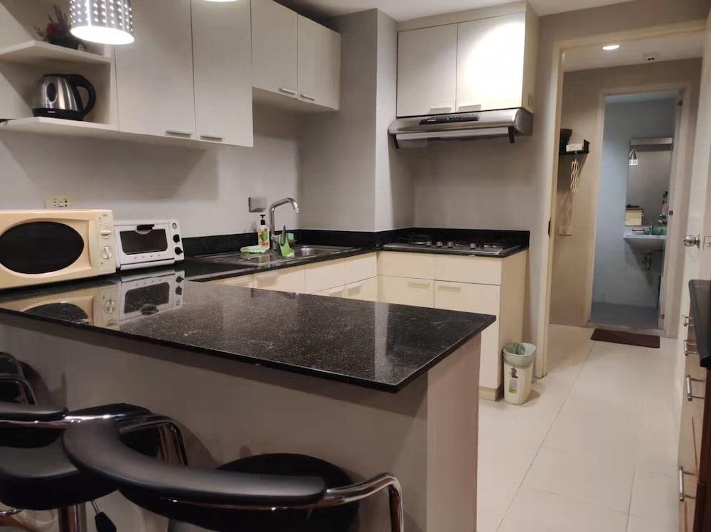 GOTOPHI at Renaissance 3000 BGC