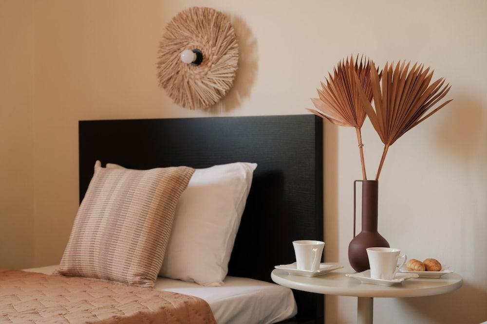 Central Apartments by Konnect, Ipsos