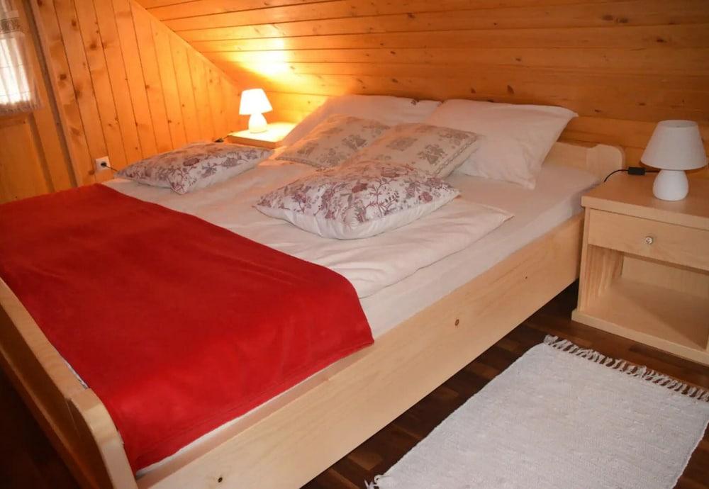 Shepperd Miha's House Private Ski Area