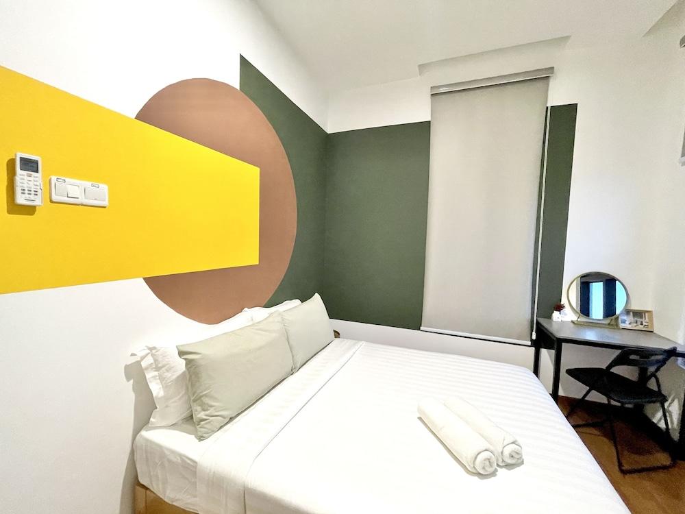 KL Gateway Premium Residences by MOKA