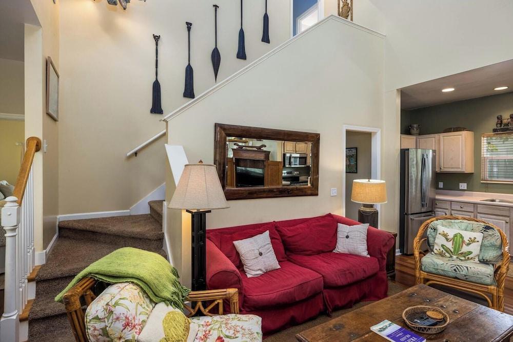 Spacious Two-story Home w/ Porch Views of Golf Course - Steps From Marina