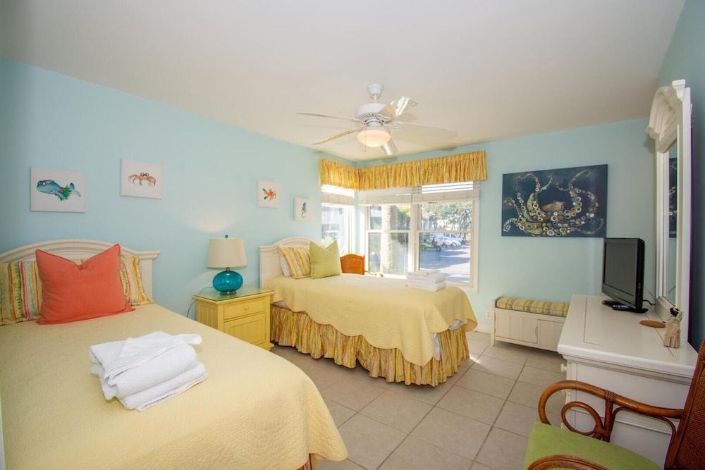 137 Captain John Fripp Villa