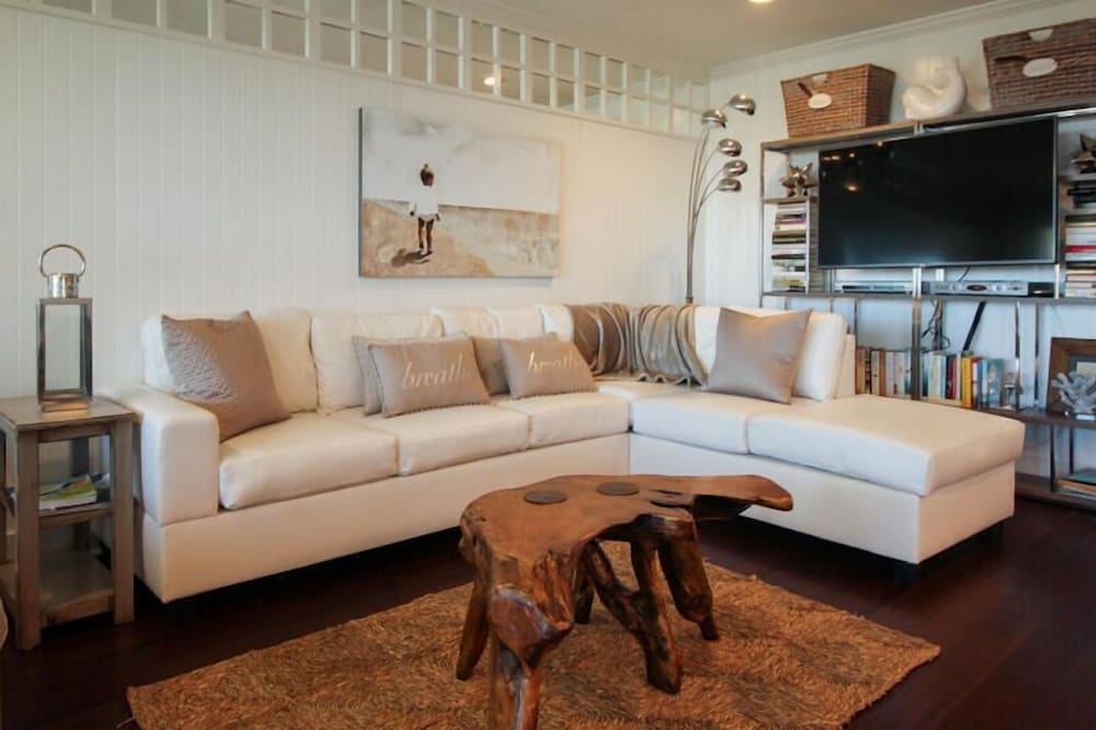 141 Capt. John Fripp Villa First-floor Unit Located in the Heart of Fripp Island