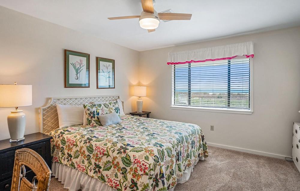 411 Capt John Fripp Villa