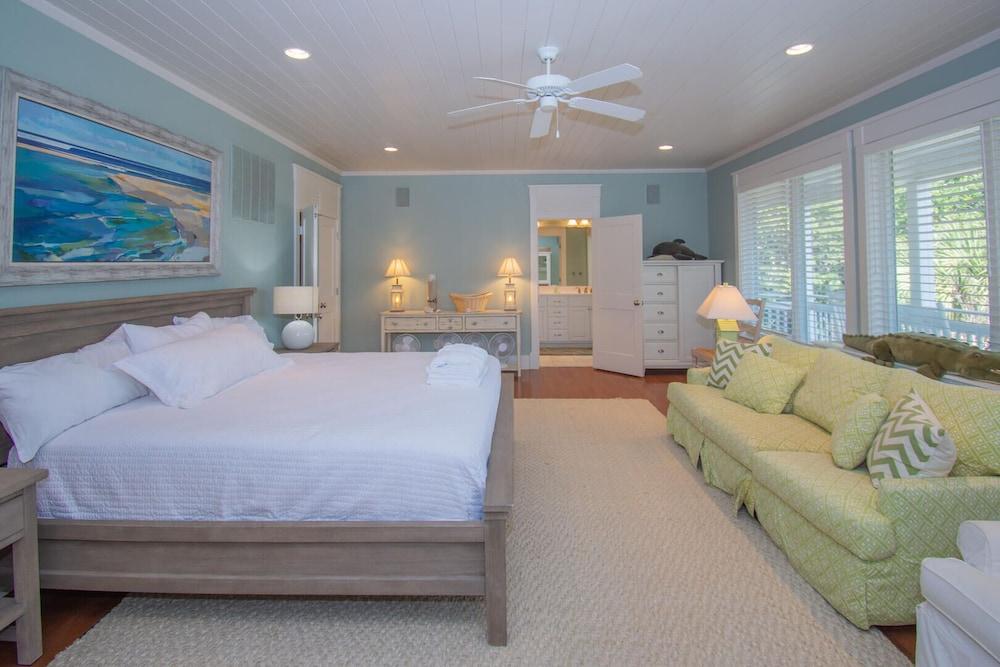 Huge Three-story Home w/ Gourmet Kitchen, Wifi, & Incredible Views