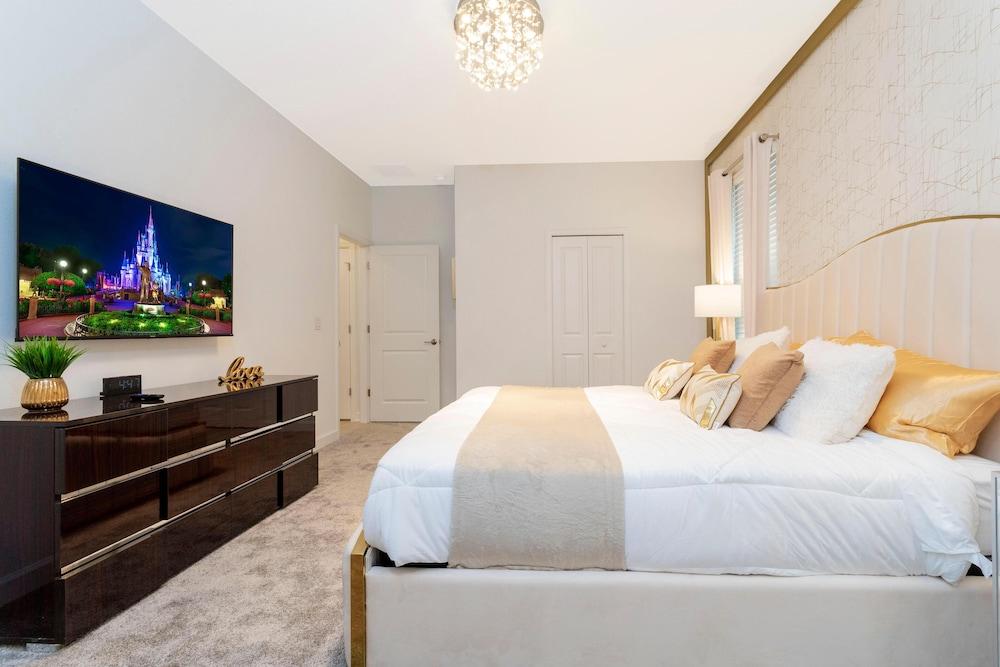 9332 SH - Champions Gate Unique Luxury 8BR