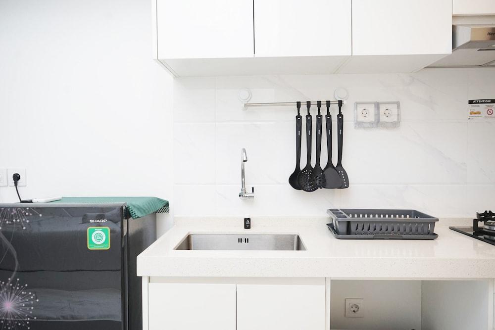 Nice And Restful Studio Sky House Bsd Apartment