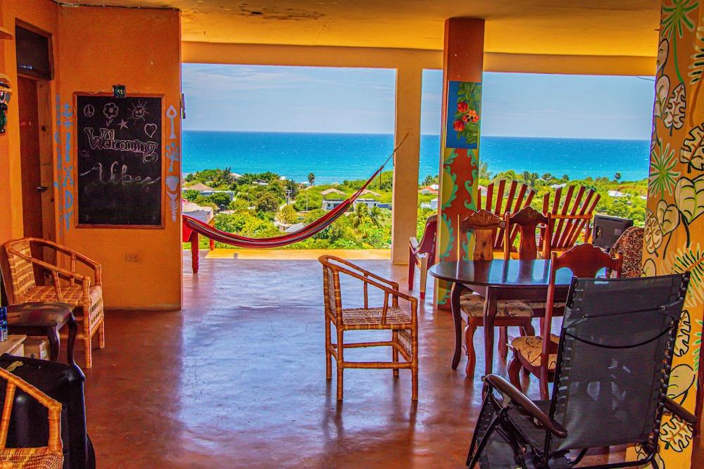 Welcoming Vibes Beach