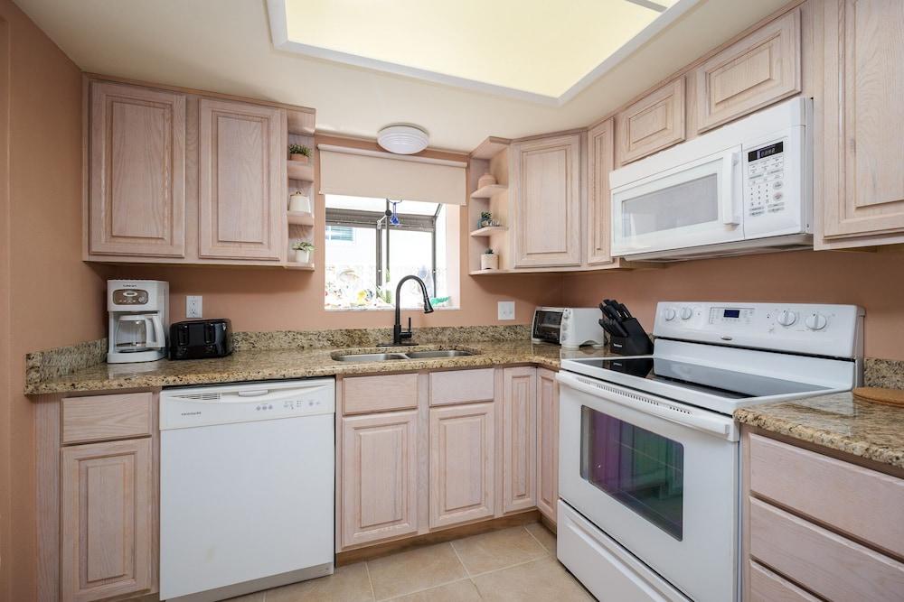 Intercoastal Dreams 101