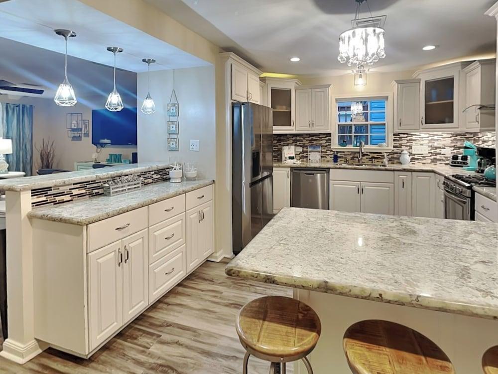 Always 5 O'clock by Ryson Vacation Rentals