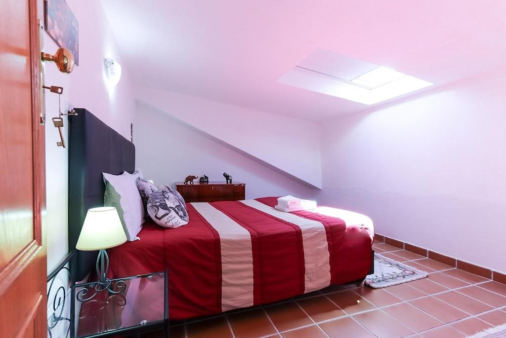 Guincho Garden Villa II by Homing