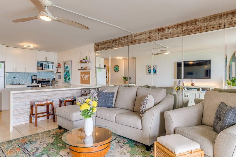 Kahana Reef #122 1 Bedroom Condo by RedAwning
