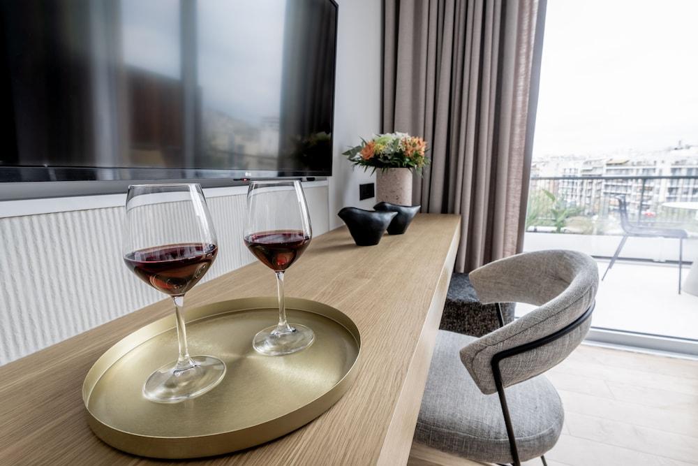 Athinaion Recreation Suites