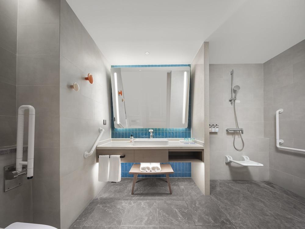 Holiday Inn Express Tengchong Hot Spring by IHG