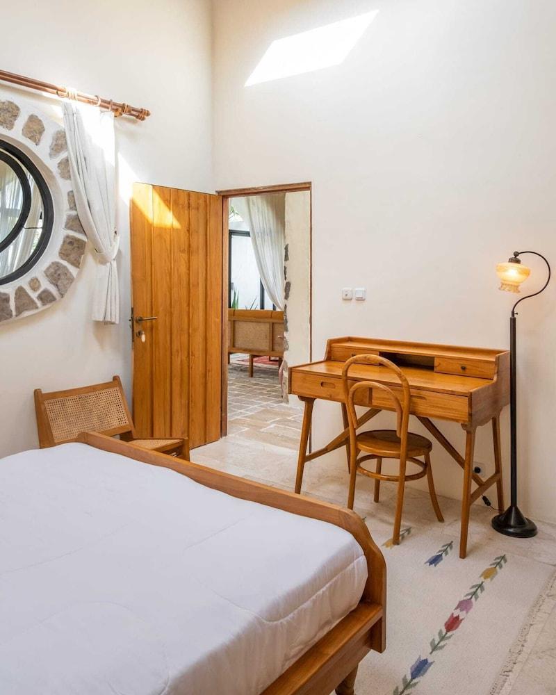 Comfortable 3BR Stylish Private Villa, Canggu