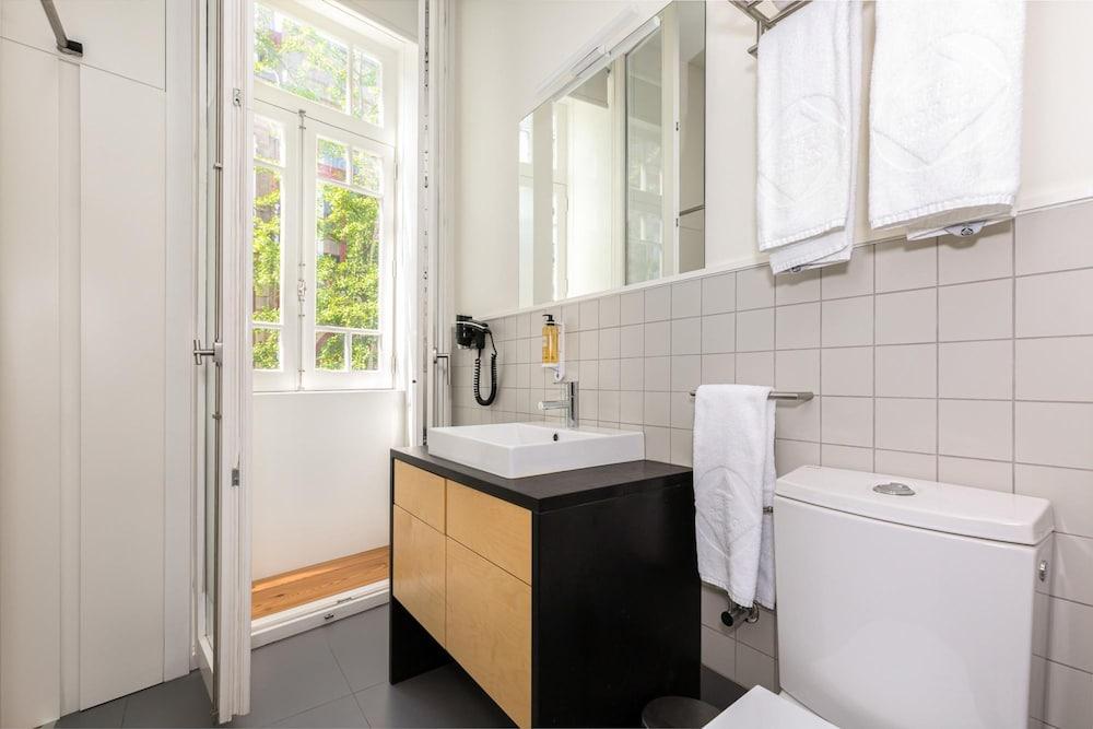 Cotton Cozy Nightlife Studio 201