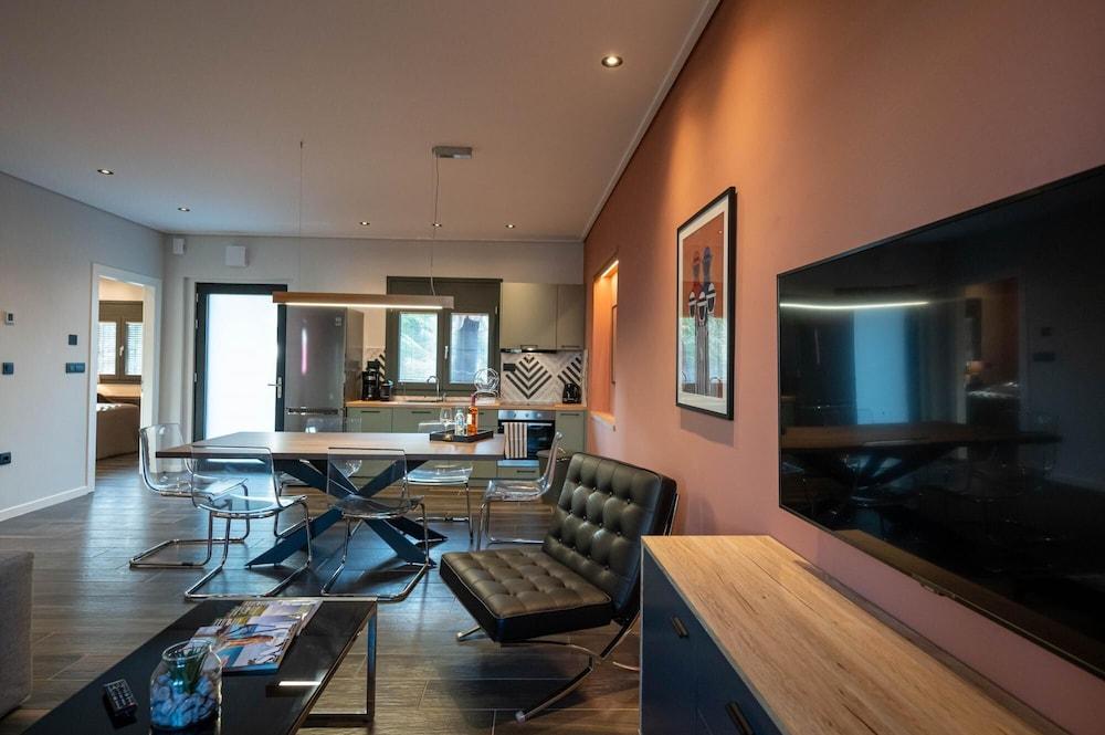 Villa Vesta - Kalamata Mediterranean Villas