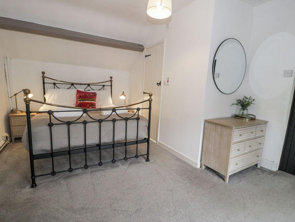 Orsedd Wen Farmhouse