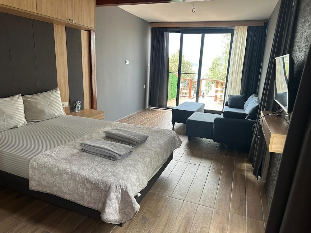 QCUNDA OTEL RESTORANT