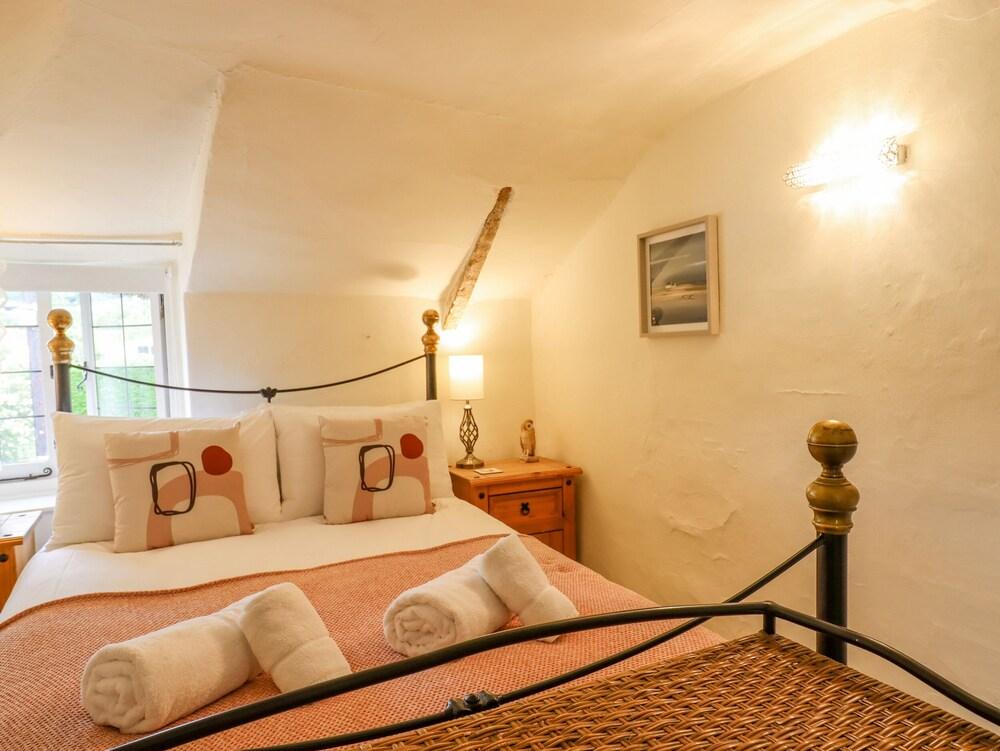 Rose Cottage in Holcombe