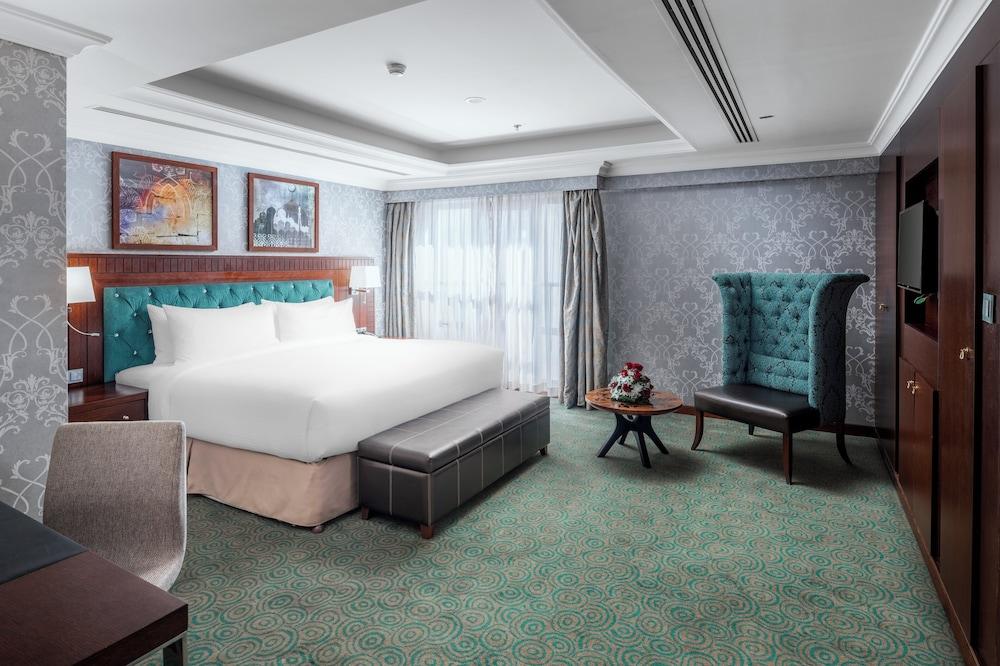 Millennium Al Aqeeq Hotel