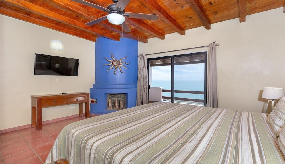 Paradise Villa 19 by Kivoya