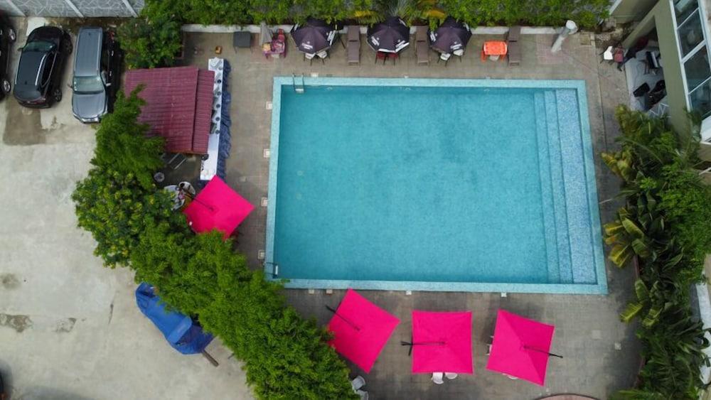 hôtel copacabana beach kribi