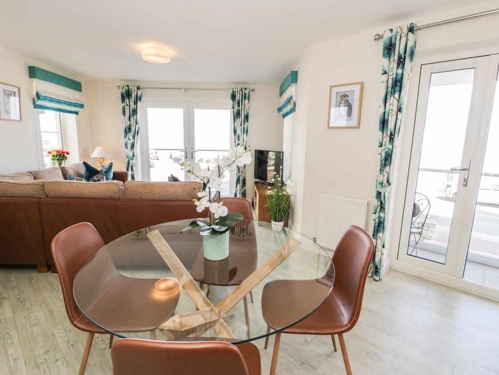 Ocean View Apartment