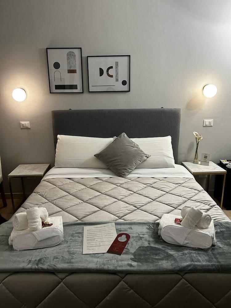 AD Cavour Luxury Rooms