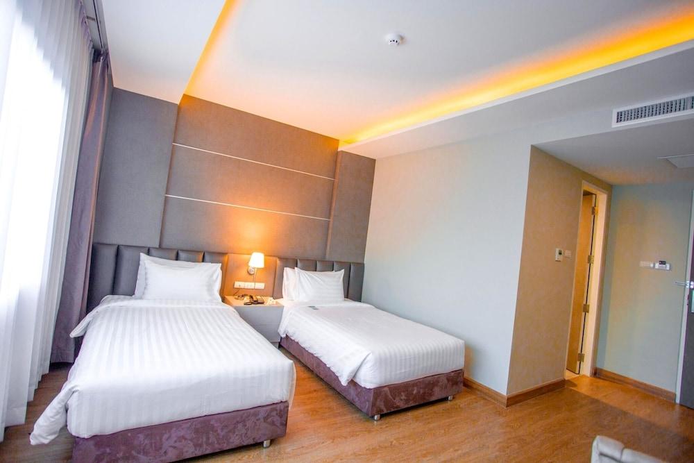 The Cheewin Hotel And Convention