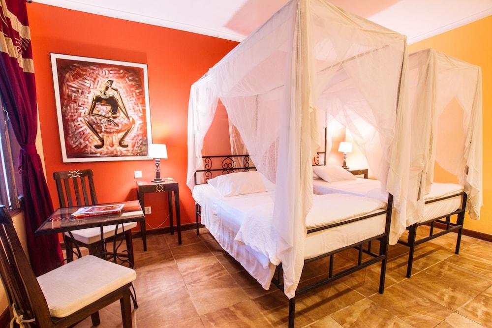 Mediterraneo Hotel & Restaurant