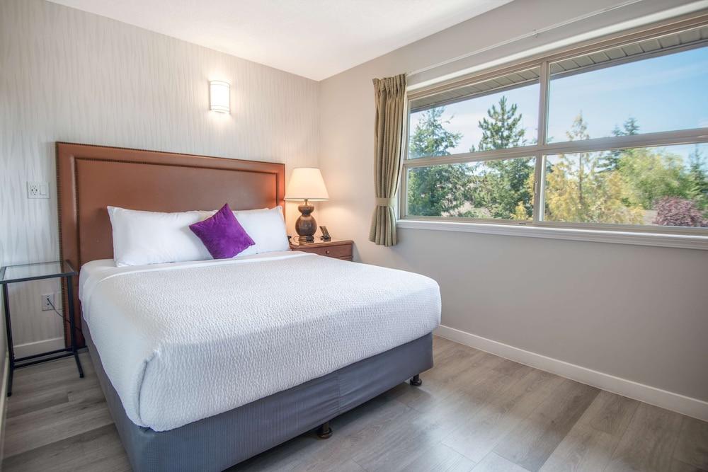 Coast Parksville Hotel