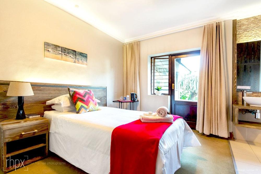 OR Tambo Guest House