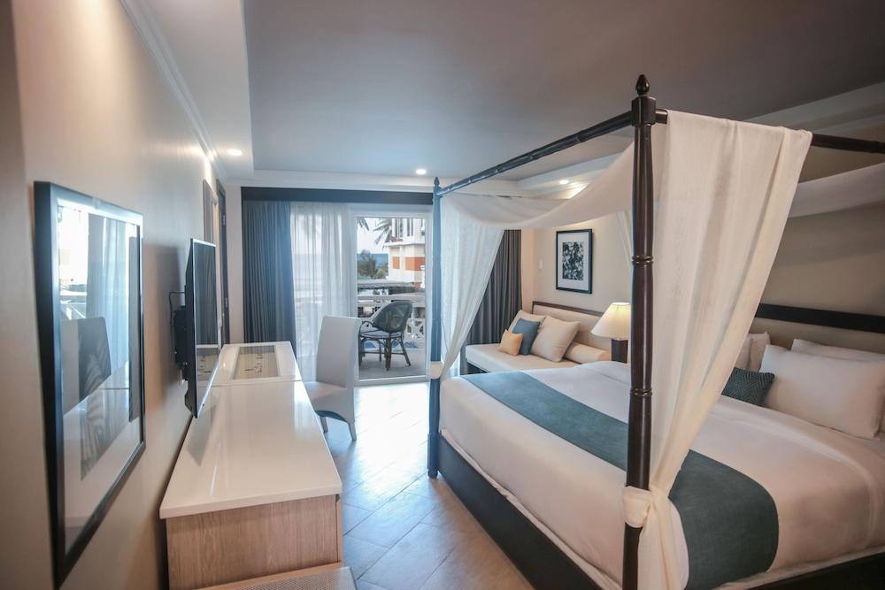 Boracay Mandarin Island Hotel