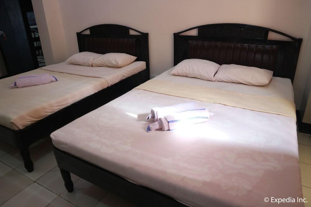 Boracay Travelodge Beach Resort