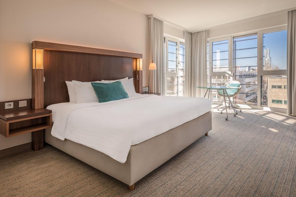 Courtyard by Marriott Cologne