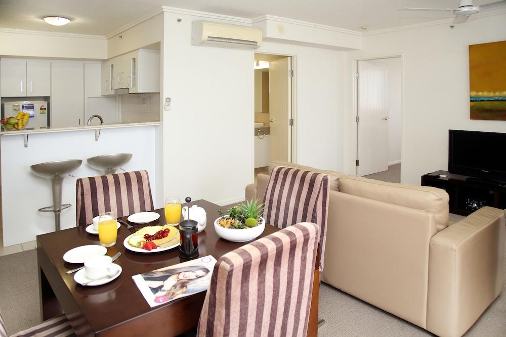 Cairns Central Plaza Apartment Hotel